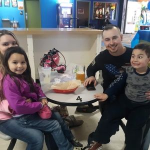 Meet your Posher, Chandler